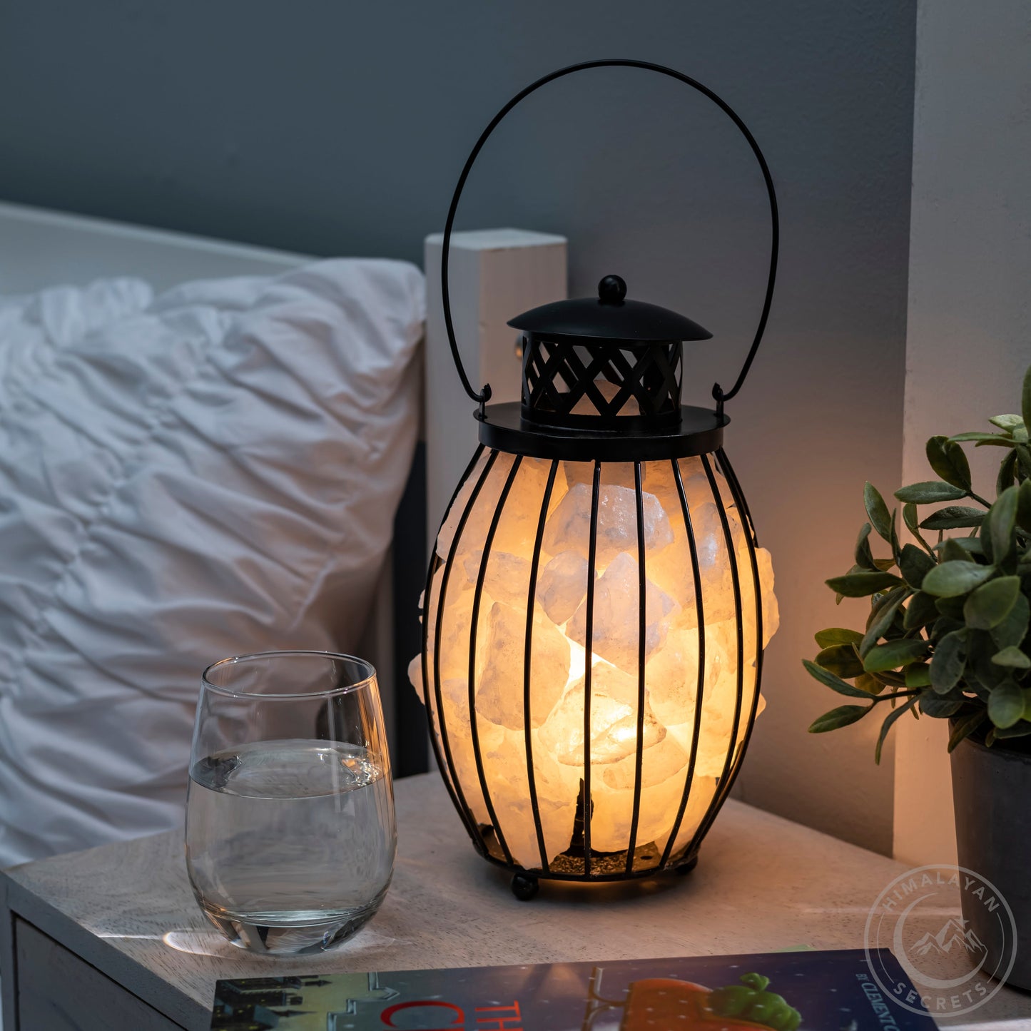 Black Iron Lantern Lamp w/ WHITE Salt Chunks 10.5"