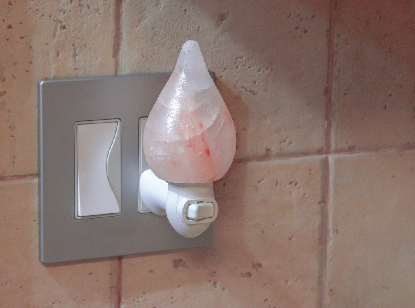Tear Drop Pink Salt Night Light